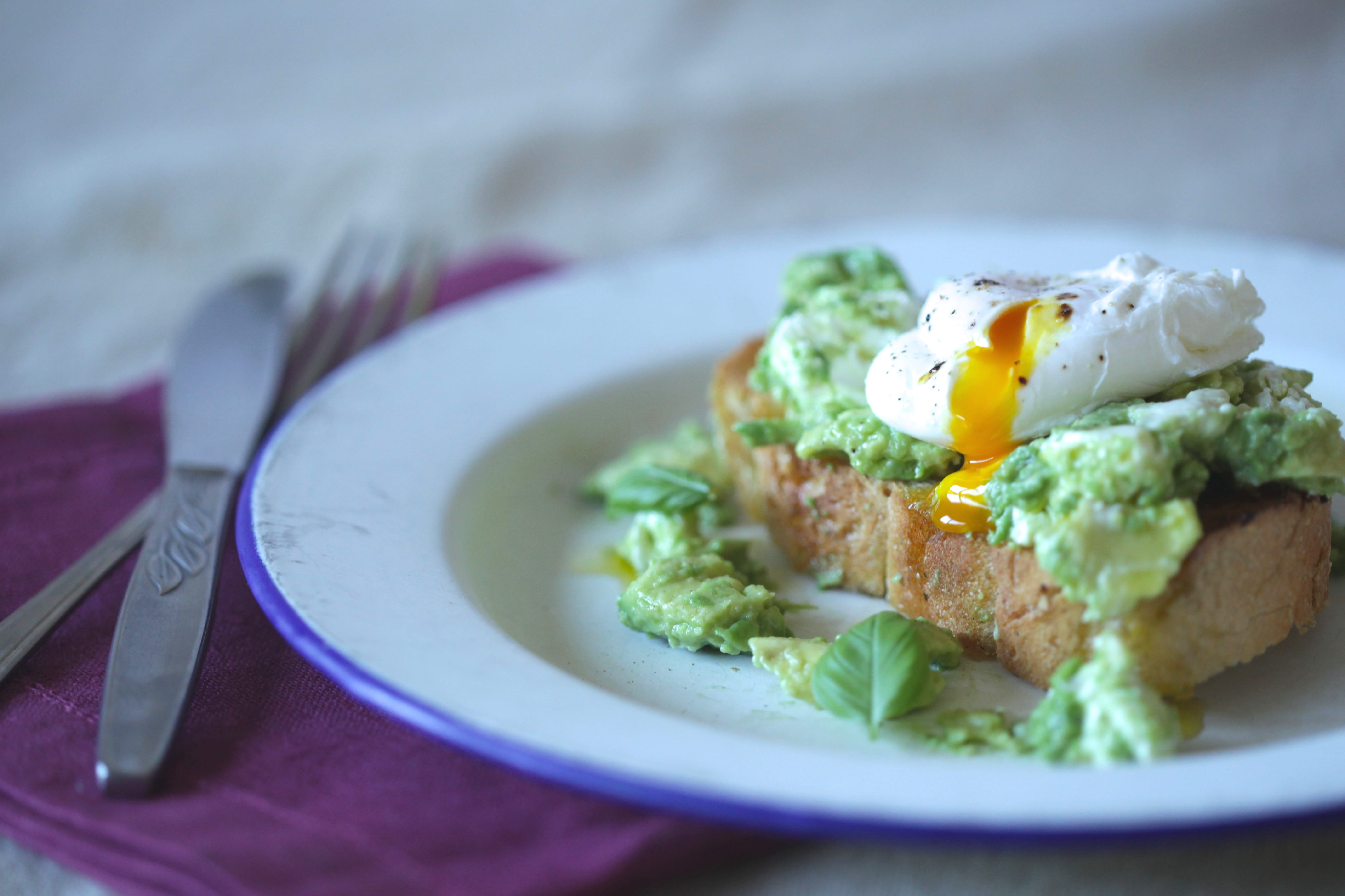 Recipe Avocado Goats Cheese Smash with a Poached Egg