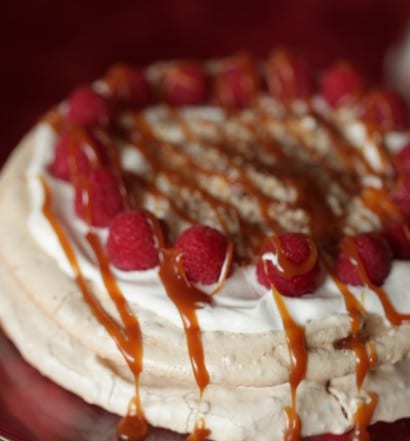 Hazelnut pavlova