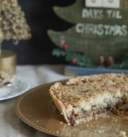 apple mincemeat crumble tart